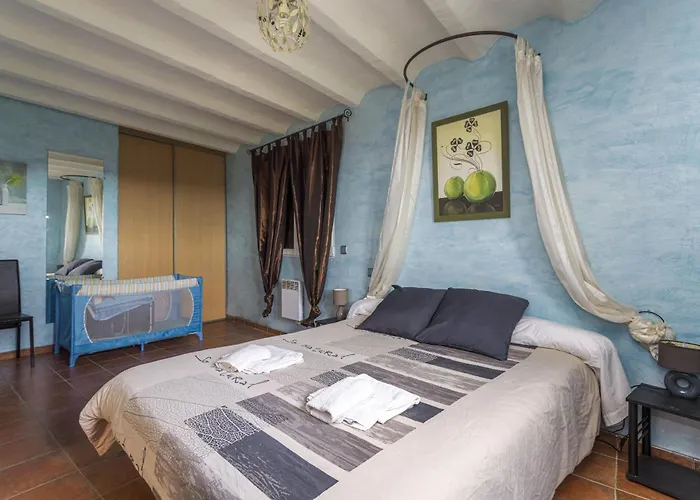 Дом отдыха Tour Catalane Ий-сюр-Те