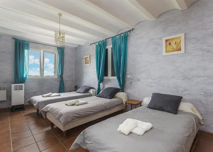 Дом отдыха Tour Catalane Ий-сюр-Те